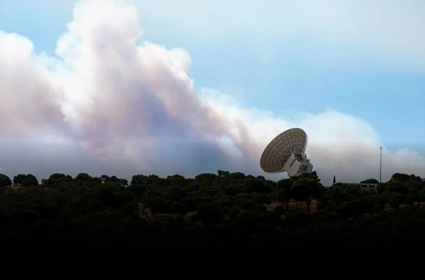  Climate-Induced Wildfires Expose Fragility of Global Space Communication Networks